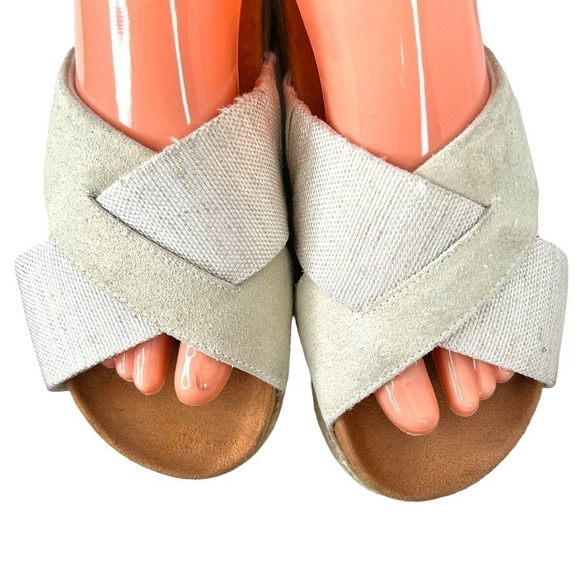 TOMS Paloma Cross Front Suede Sandals in Cream Women's Size 7 - Picture 4 of 10